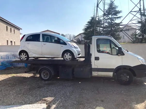 Photo publiée sur la fiche Google de L’Epaviste du Rhone, Saint-Genis-Laval