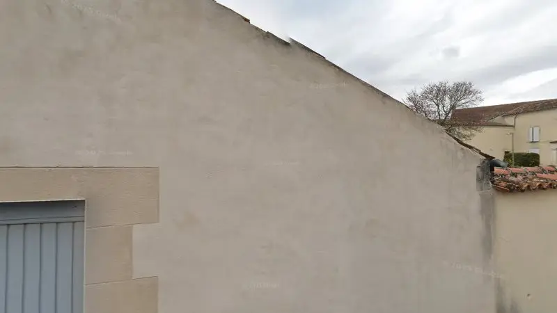 Vue de la rue devant Charlassier Gael, Juillac-le-Coq