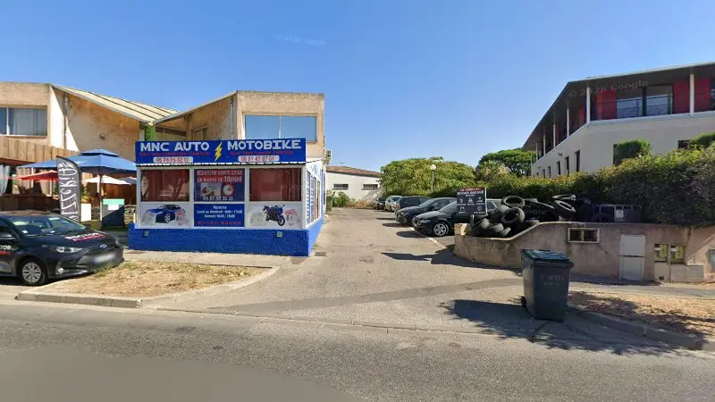 Vue de la rue devant Garage HARIS AUTO, La Seyne-sur-Mer