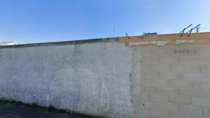Vue de la rue devant Garage Auto Infini, Villeneuve-le-Roi