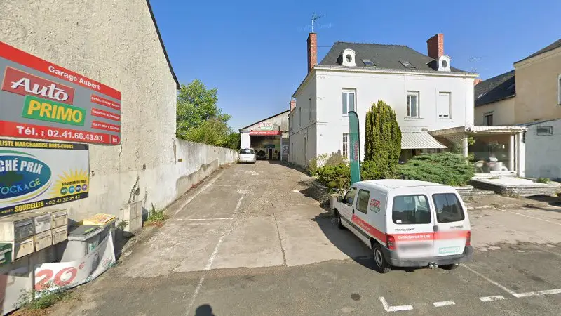 Vue de la rue devant AUTOPRIMO GARAGE SASSIER, Seiches-sur-le-Loir