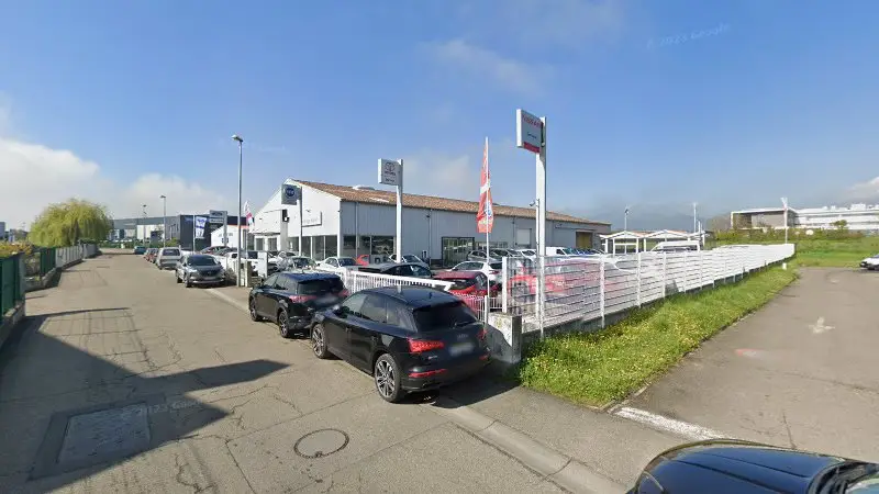Vue de la rue devant GARAGE KELLER Fiat, Obernai