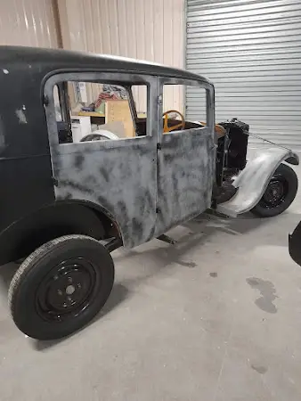 Photo publiée sur la fiche Google de GARAGE PREMIER - CARROSSERIE VINTAGE LVM, Angerville-la-Campagne