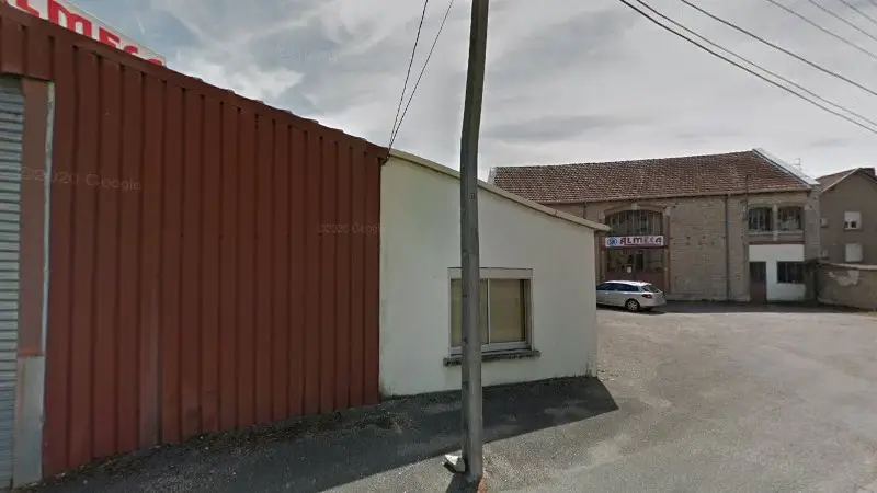 Vue de la rue devant Société Nouvelle Almeca, Neufchâteau