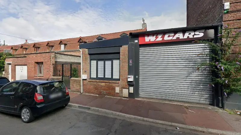 Vue de la rue devant MCN PNEU DÉPANNAGE (SOS CREVAISON & PNEU A DOMICILE ROUBAIX - LILLE - VALENCIENNES NORD-PAS-DE CALAIS), Roubaix