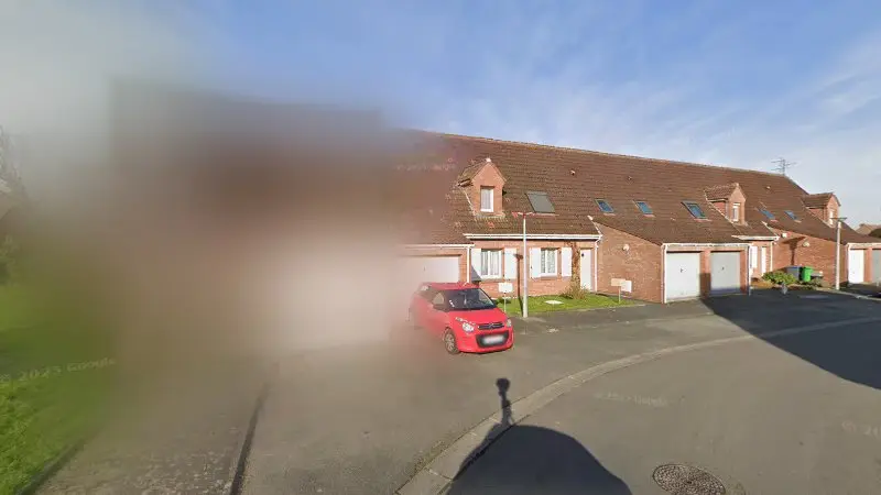 Vue de la rue devant FastMéca ( Le garage mobile ), Camphin-en-Pévèle