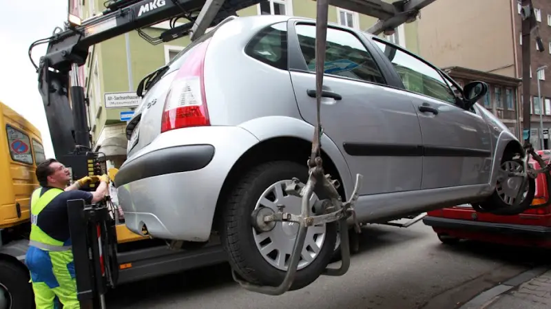 Photo publiée sur la fiche Google de enlèvement épaviste agrée destruction épave voiture hors d’usage