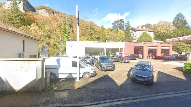 Vue de la rue devant SARL MATHY - Citroën, Saint-Rambert-en-Bugey