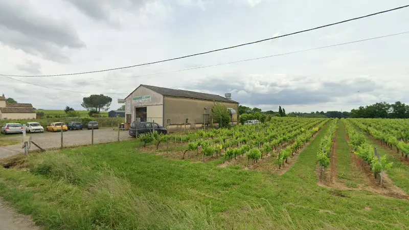 Vue de la rue devant Carrosserie Dumoy, Puisseguin