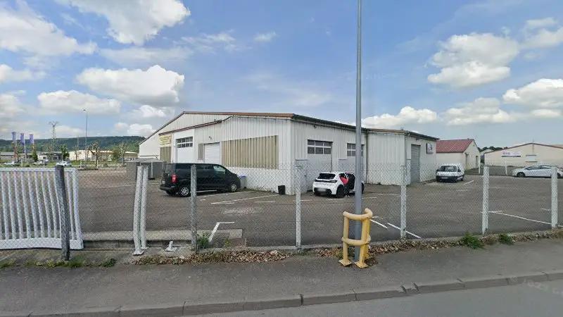 Vue de la rue devant GARAGE SEN AUTO 70, Noidans-lès-Vesoul