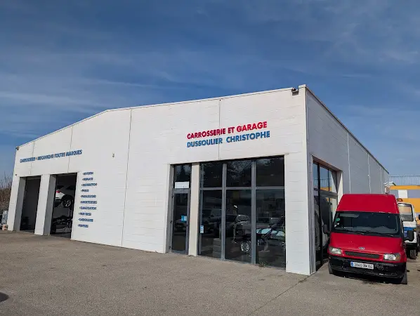 Photo publiée sur la fiche Google de GARAGE DUSSOULIER CARROSSERIE ET MECANIQUE TOUTES MARQUES, Jonquières