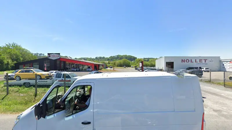 Vue de la rue devant A+GLASS Dieppe Sud, Rouxmesnil-Bouteilles