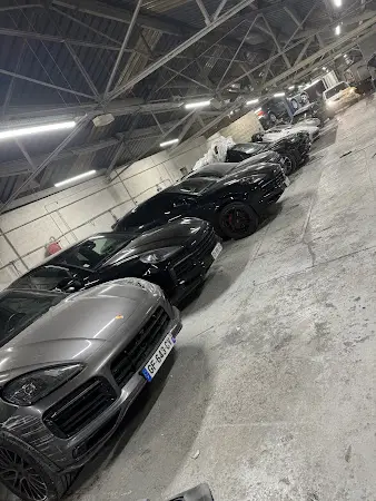 Photo publiée sur la fiche Google de Grand garage des Lilas - SRC AUTOMOBILE, Les Lilas