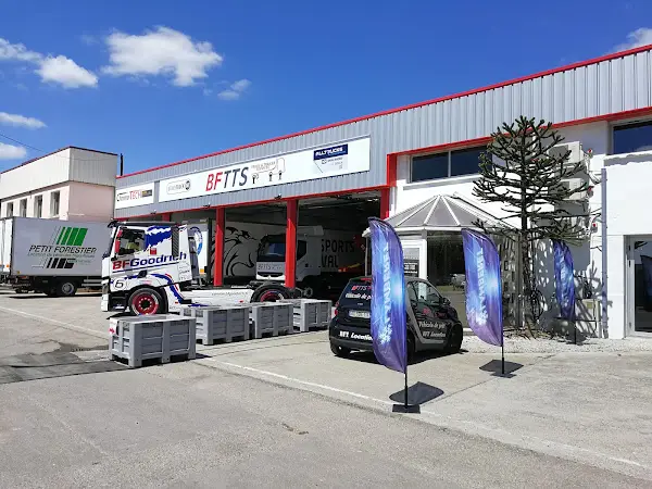 Photo publiée sur la fiche Google de Lamberet Services Rhône-Alpes - LYON, Saint-Priest