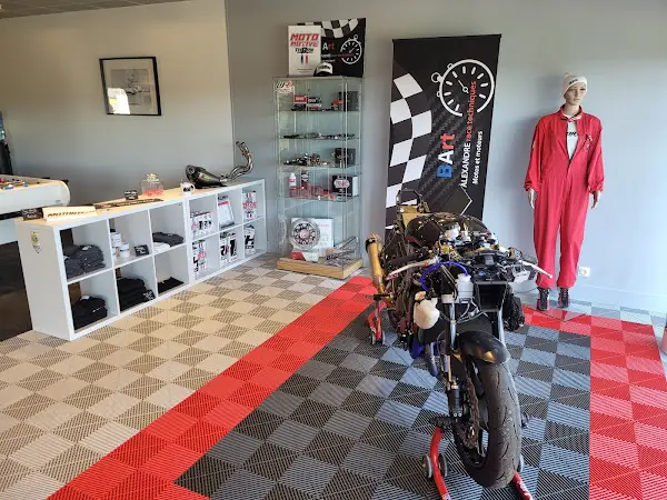 Photo publiée sur la fiche Google de BART motos et moteurs, Baudre