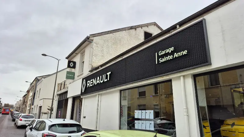 Photo publiée sur la fiche Google de RENAULT / DACIA SAINTE ANNE, Reims