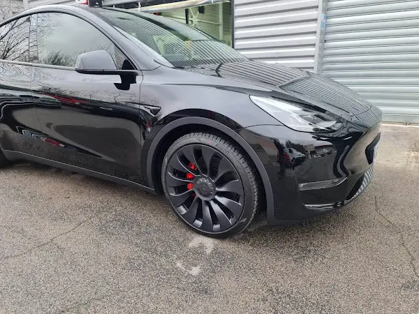 Photo publiée sur la fiche Google de CARROSSERIE PREMIUM 87, Limoges