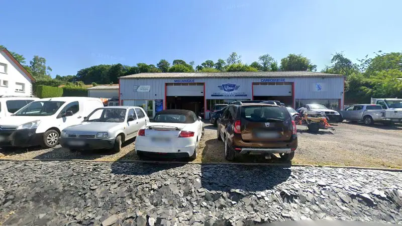 Vue de la rue devant TOP GARAGE - L'ATELIER AUTOMOBILE 61, Lonlay-l'Abbaye