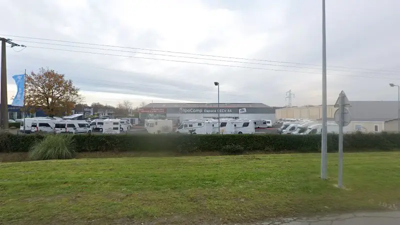 Vue de la rue devant PIECES ORIGINE CAMPING CAR, Treillières