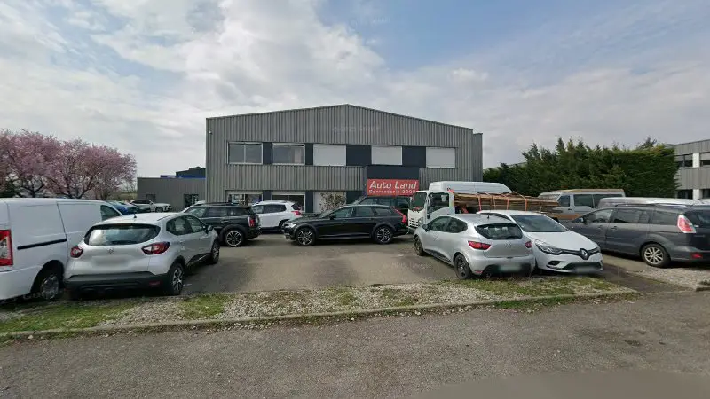 Vue de la rue devant Garage Auto Land Wittenheim - Bosch Car Service, Wittenheim