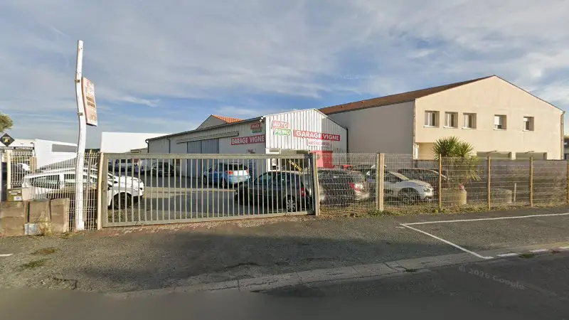 Vue de la rue devant Autoprimo - Garage VIGNE, Puilboreau