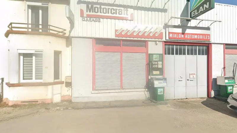 Vue de la rue devant GARAGE MIALON AUTOMOBILES, Méry-sur-Seine