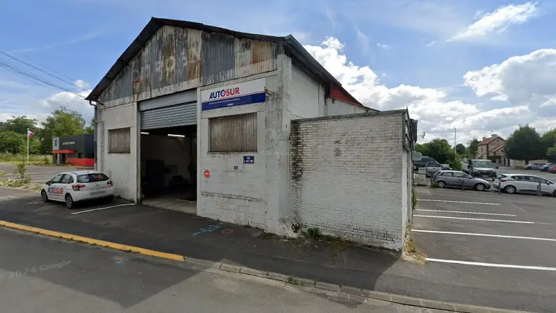 Vue de la rue devant Contrôle technique Autosur Vailly-sur-Aisne, Vailly-sur-Aisne