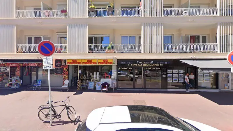 Vue de la rue devant AApieces - Pièces automobiles Cannes, Cannes
