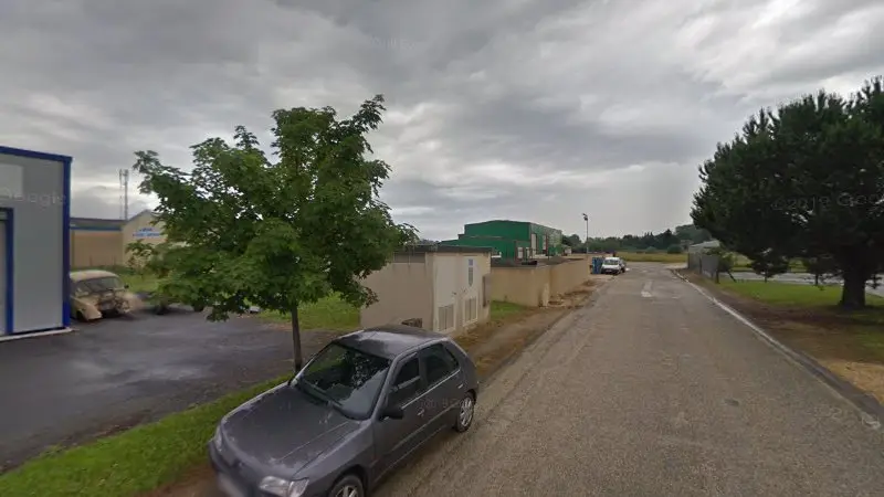 Vue de la rue devant CA Auto Condezaygues - EUROREPAR CAR SERVICE, Condezaygues
