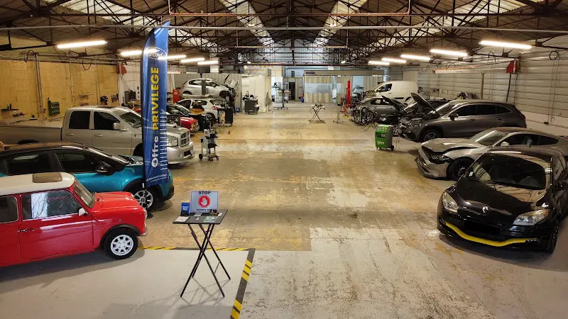 Photo publiée sur la fiche Google de Top Carrosserie - Christophe Carrosserie Peinture, Rivières