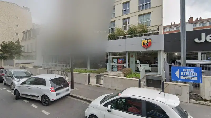 Vue de la rue devant ATELIER CASA LANCIA BOULOGNE, Boulogne-Billancourt