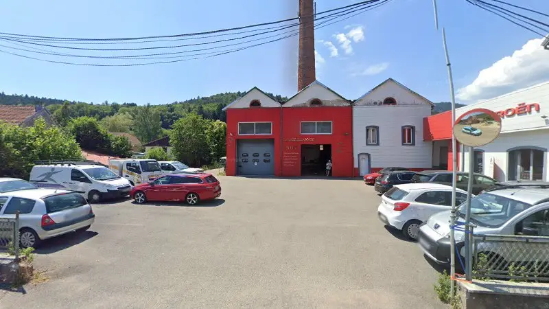 Vue de la rue devant Sarl Garage Delaporte - Citroën, Lepuix