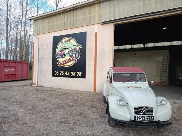 Photo publiée sur la fiche Google de Vintage Carrosserie, Lafox