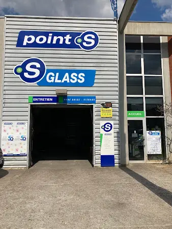 Photo publiée sur la fiche Google de Centre pare-brise S Glass Evry, Évry-Courcouronnes