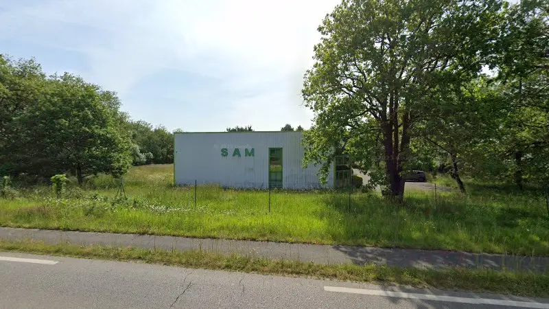 Vue de la rue devant S.A.M Société Atlantique de Mécanique, Bouaye