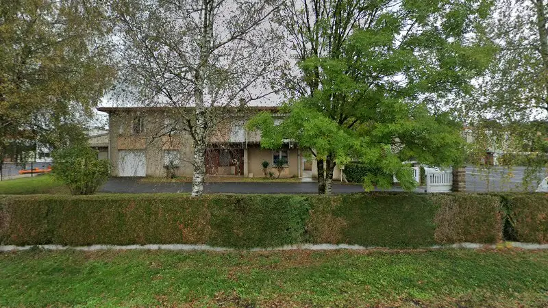 Vue de la rue devant Sarl Sebti Et Fils, Aurillac