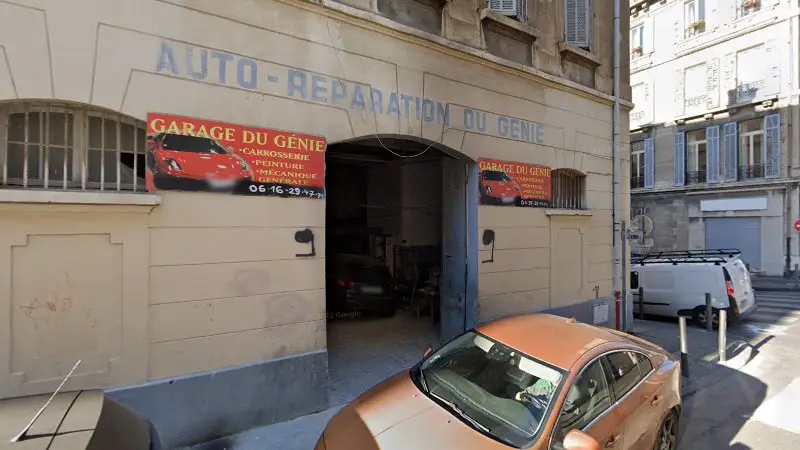 Vue de la rue devant CARROSSERIE DU GENIE, Marseille