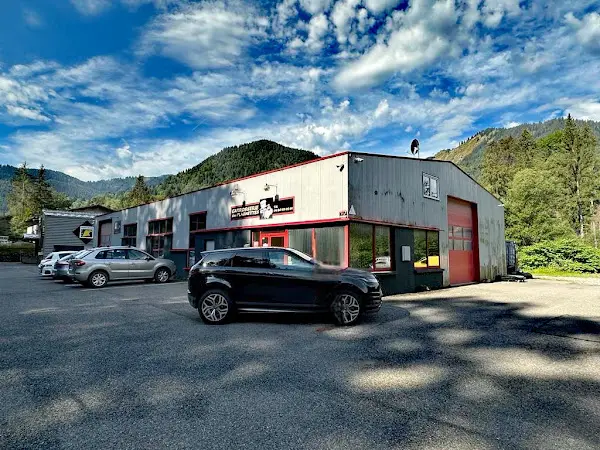 Photo publiée sur la fiche Google de Sarl Les 2M Carrosserie des Plagnettes, Montriond