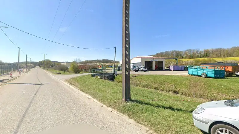 Vue de la rue devant Carrosserie Nicolas SARL, Verdun