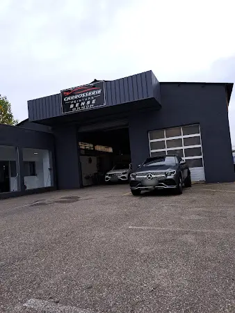 Photo publiée sur la fiche Google de CARROSSERIE J.BENSE, Le Passage