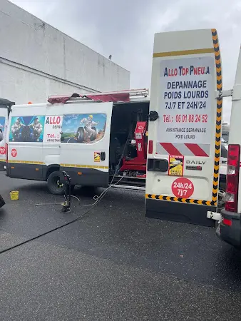 Photo publiée sur la fiche Google de Dépannage pneu poid lourd, Thiais