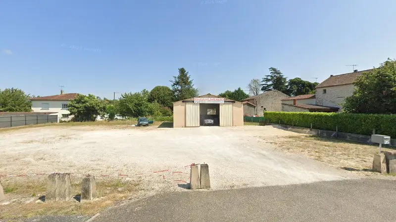 Vue de la rue devant AUTO-DABOUR 47, Villeneuve-sur-Lot