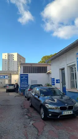 Photo publiée sur la fiche Google de AXIAL- MOTRIO - CARROSSERIE DES ETATS UNIS, Lyon