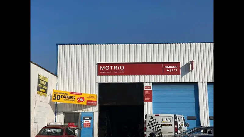 Photo publiée sur la fiche Google de Garage A.J.S 77 - Motrio, Vaux-le-Pénil