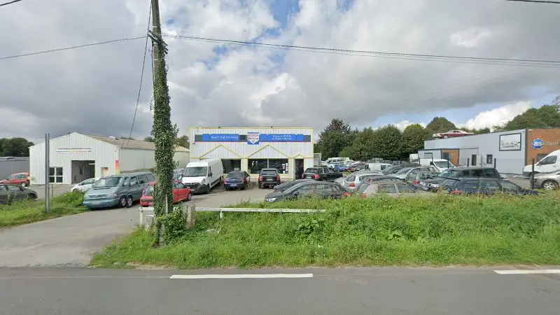 Vue de la rue devant Ogor Automobiles Concarneau - Bosch Car Service, Concarneau