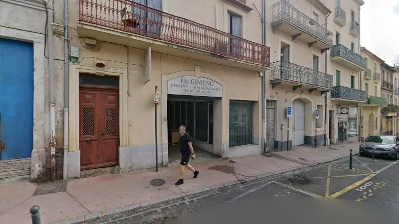 Vue de la rue devant GIMENO BRAKES SOLUTIONS, Béziers