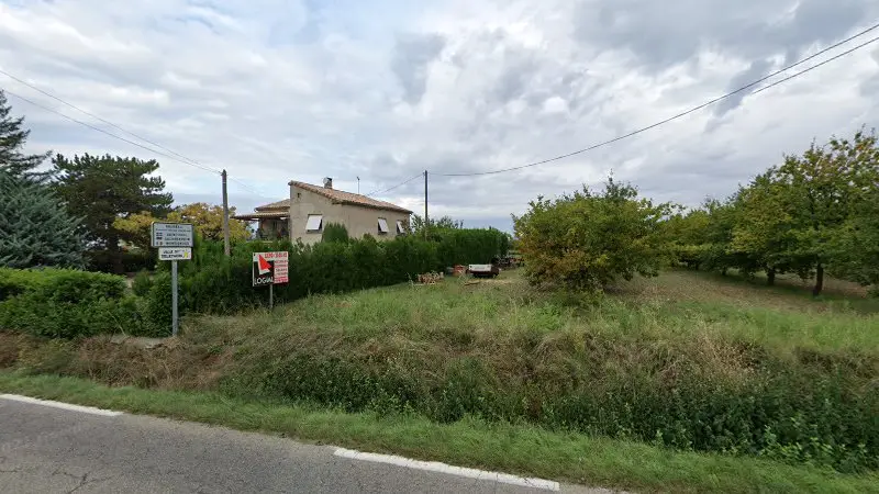 Vue de la rue devant Garage 2S Auto - Bosch Car Service, Montbrison-sur-Lez