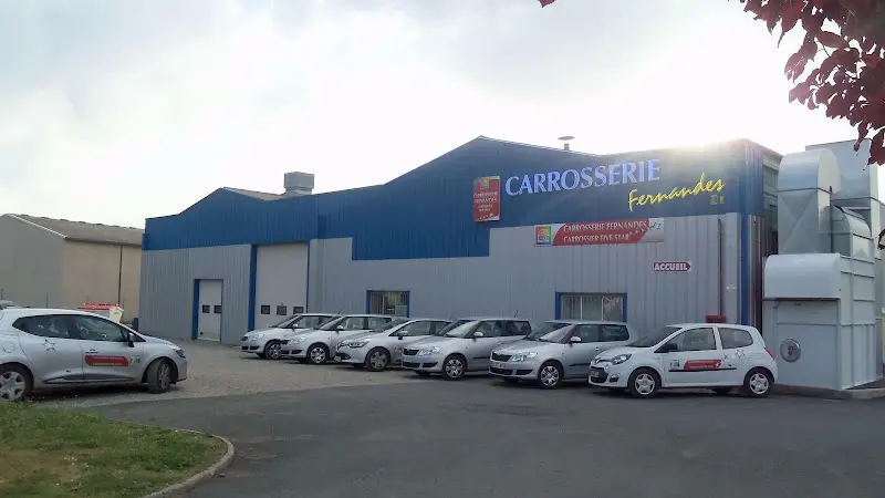 Photo publiée sur la fiche Google de CARROSSERIE FERNANDES, La Roche-Blanche