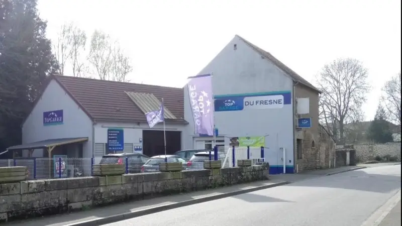 Photo publiée sur la fiche Google de TOP GARAGE - GARAGE DU FRESNE, Damigny