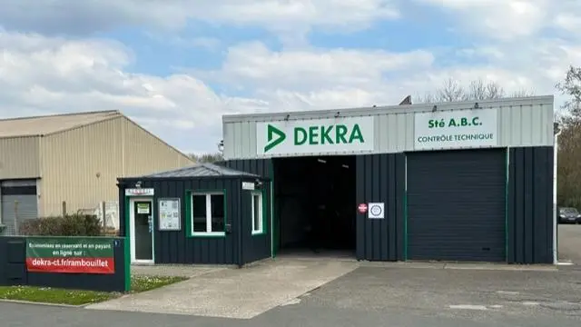 Photo publiée sur la fiche Google de Centre contrôle technique DEKRA, Rambouillet